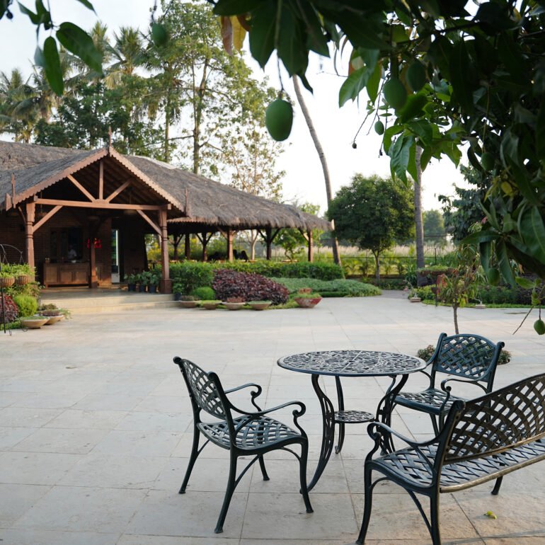 Rustic villa estate 81